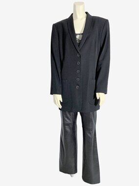 Vintage MONDI 100% Wool Black Long Line Blazer / size Medium